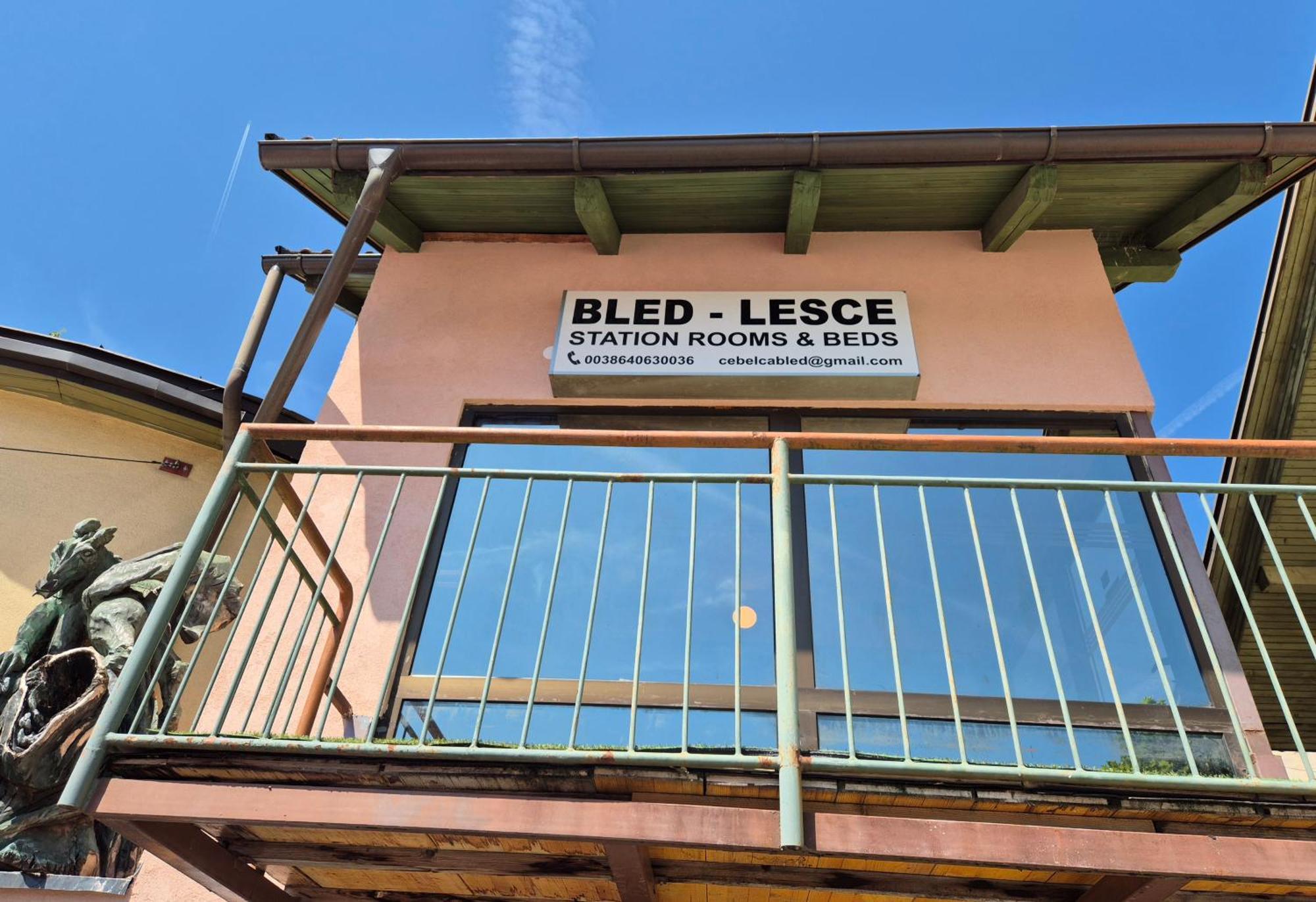 Bled Lesce Station Rooms And Beds Exteriör bild